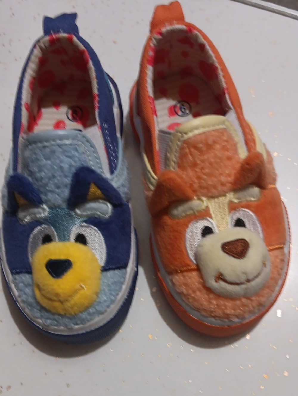 Bluey & Bingo slip on Sneakers Kids Size 6, NWOTs!